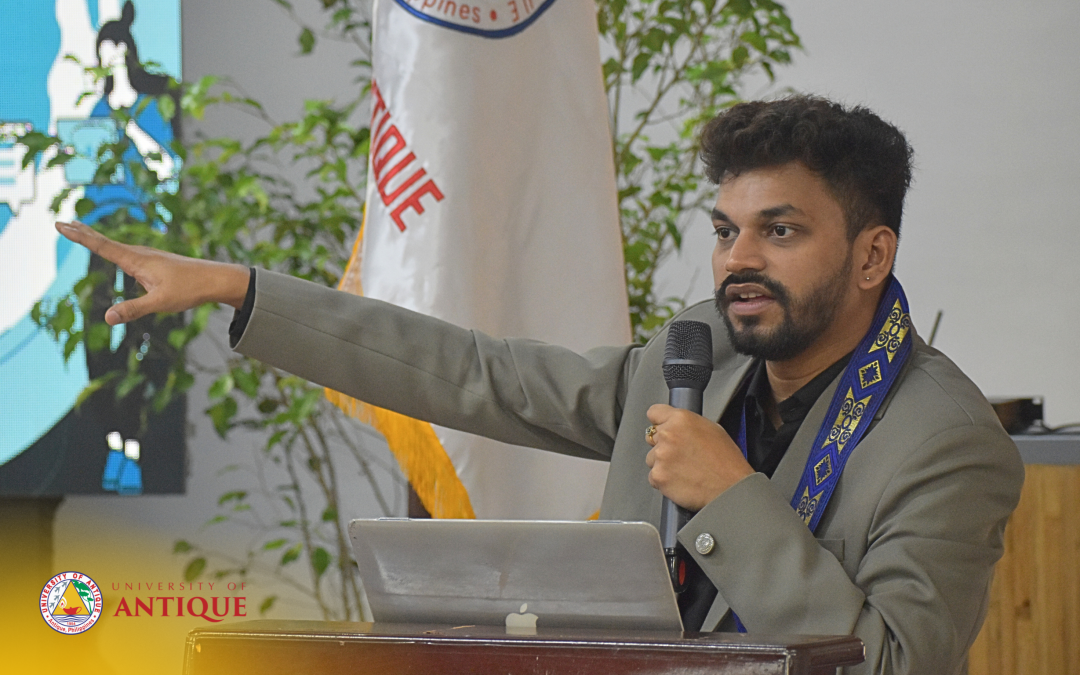 Forging Futures: UA Embraces AI and Leadership with International Expert