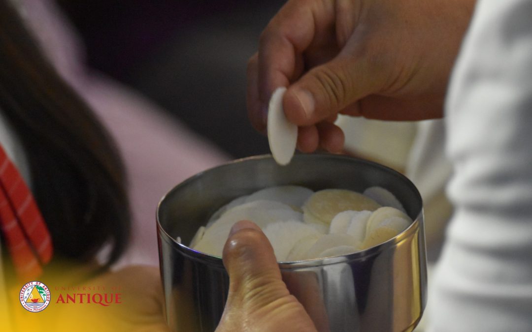 UA Kicks Off Women’s Month Celebration with Thanksgiving Mass