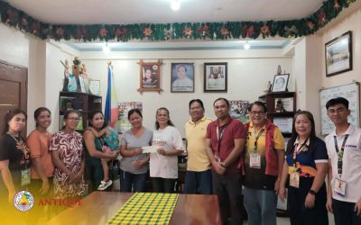 UA Joins DSWD in Releasing Livelihood Grant to Patnongon SLPA